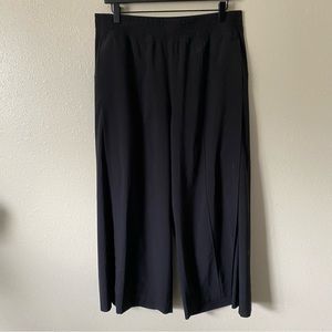 Lululemon Cropped Wide Leg Pants